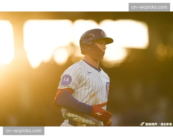 特写:小熊队新秀捕手在MLB首秀中完成生涯首次盗垒阻杀 特写:小熊队新秀捕手在MLB首秀中完成生涯首次盗垒阻杀